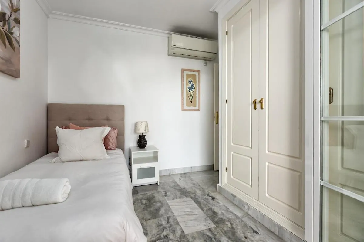 3 Bed Duplex By Puerto Banus, Marbella, 3 Pools, Sea Views Apartment Marbella