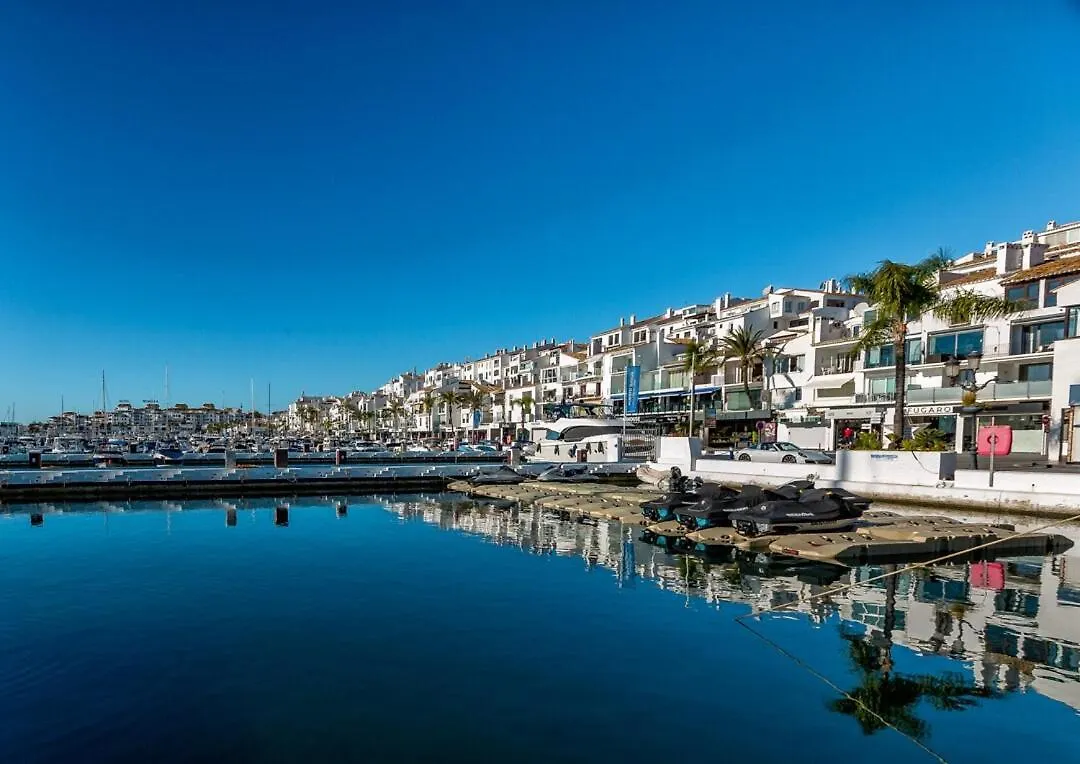 3 Bed Duplex By Puerto Banus, Marbella, 3 Pools, Sea Views Apartment Marbella