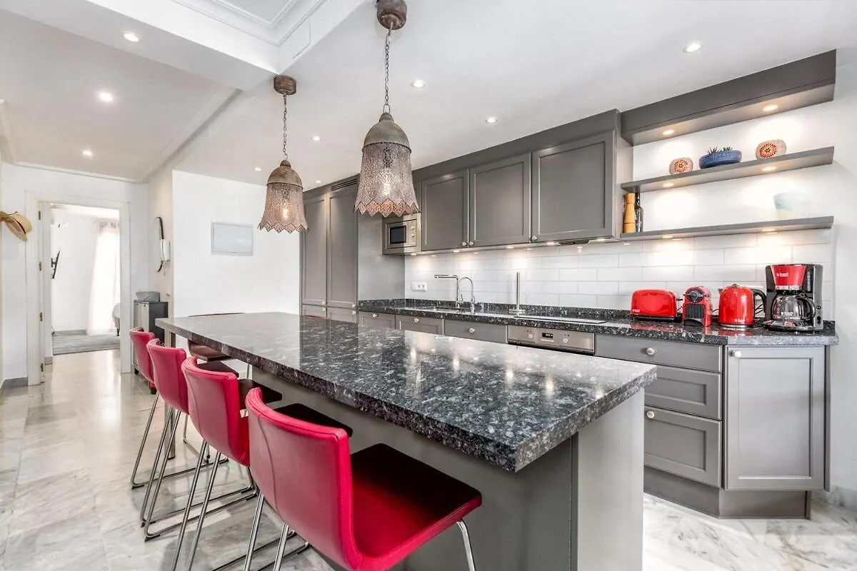 3 Bed Duplex By Puerto Banus, Marbella, 3 Pools, Sea Views Apartment 0*, Marbella